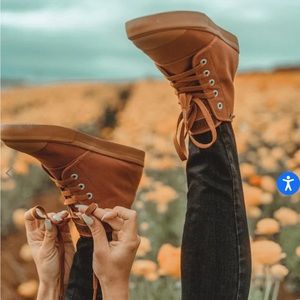 Bangs Sahara Sand High Top Shoes